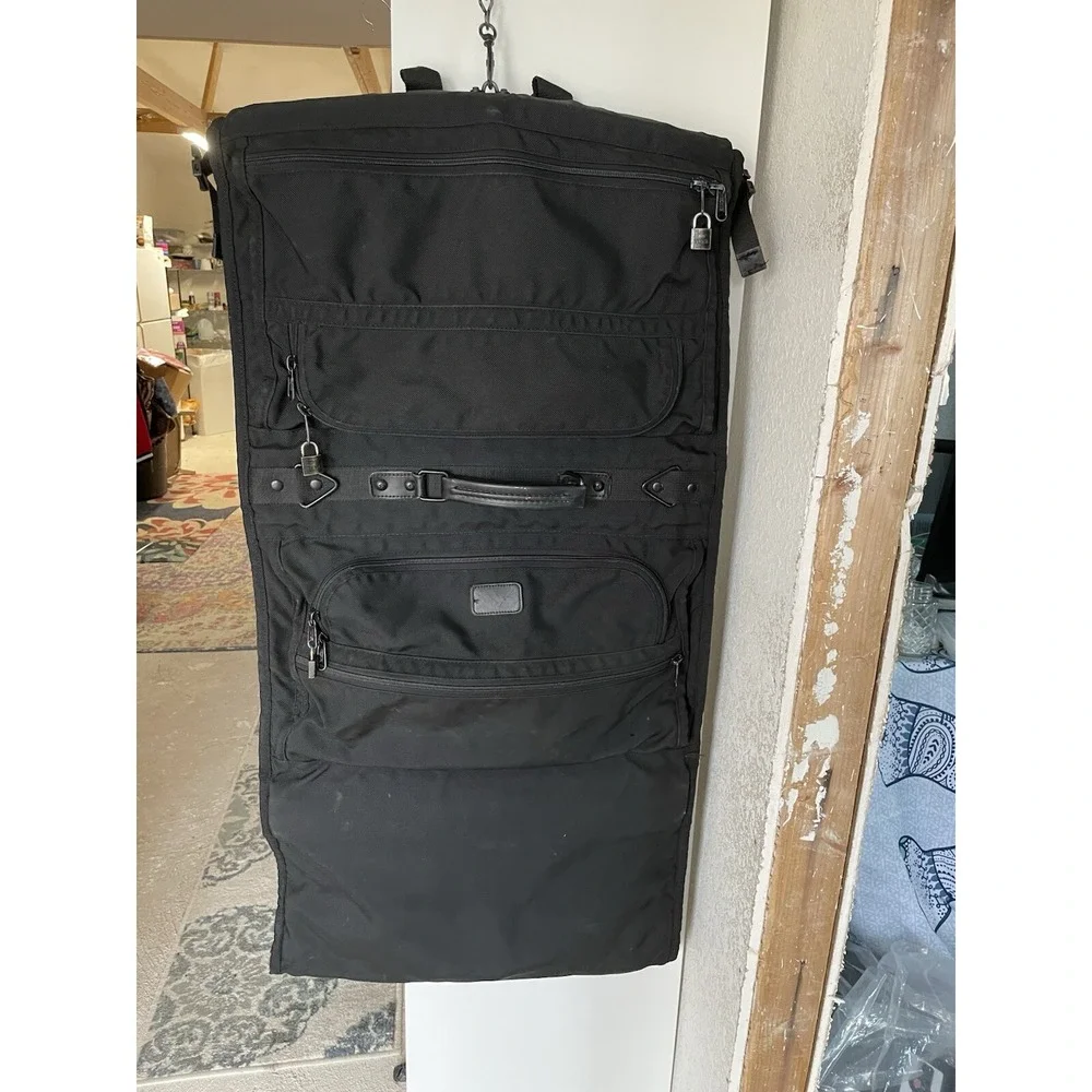 Tumi Ballistic Nylon Carrying Strap Folding Garment Bag 23x20x5